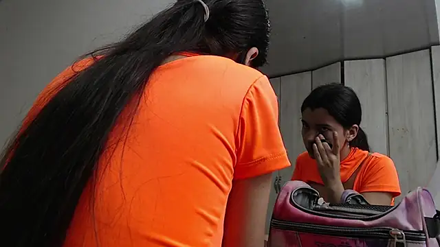 pinky f00x online show from 25, 9, 2025