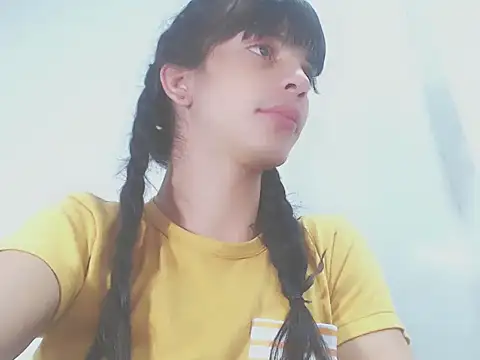 Snapshot of melody_unlimited_ chatting on 15, 9, 2025 melody unlimited online show from 15, 9, 2025