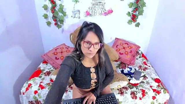 NataliaAndJulliam online show from 14, 11, 2025