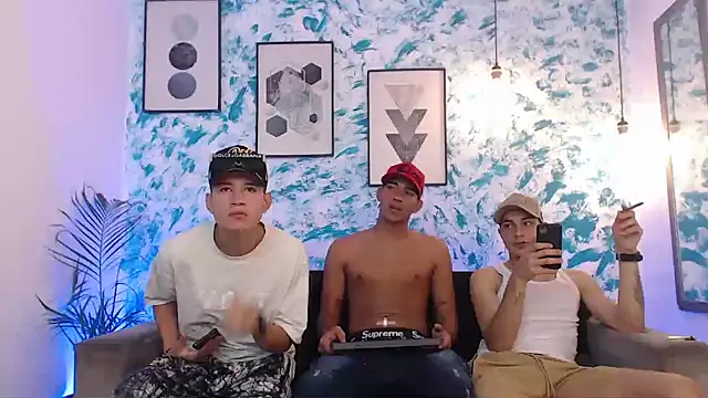 Snapshot of Kings_of_heaven chatting on 2, 10, 2025 Kings of heaven online show from 2, 10, 2025