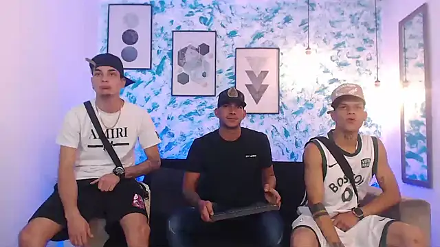 Snapshot of Kings_of_heaven chatting on 12, 10, 2025 Kings of heaven online show from 12, 10, 2025