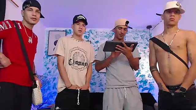 Snapshot of Kings_of_heaven chatting on 17, 10, 2025 Kings of heaven online show from 17, 10, 2025