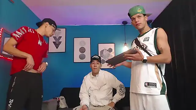 Snapshot of Kings_of_heaven chatting on 20, 10, 2025 Kings of heaven online show from 20, 10, 2025