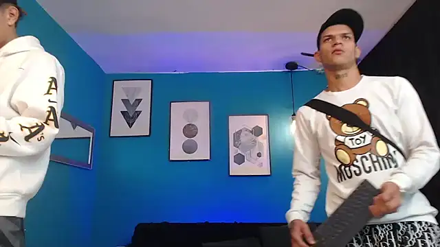 Snapshot of Kings_of_heaven chatting on 22, 10, 2025 Kings of heaven online show from 22, 10, 2025