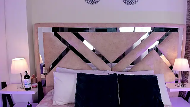 ximena vasquez8 online show from 7, 3, 2026