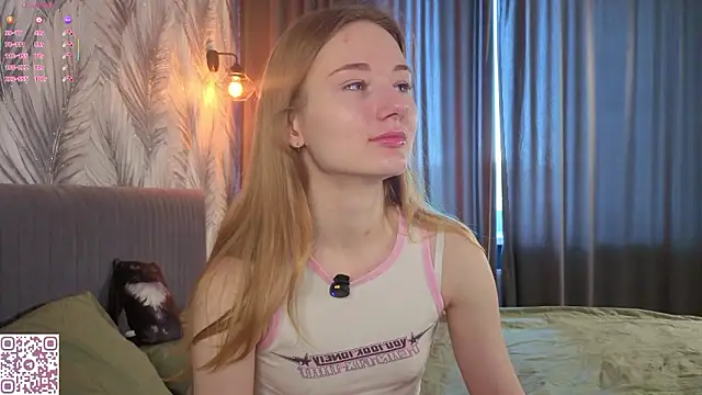 ElvinaRose online show from 19, 3, 2026