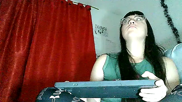 lareinalareinadelanal online show from 5, 12, 2025