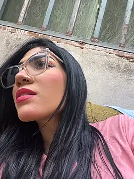 ElaRose 12 online show from 4, 3, 2026