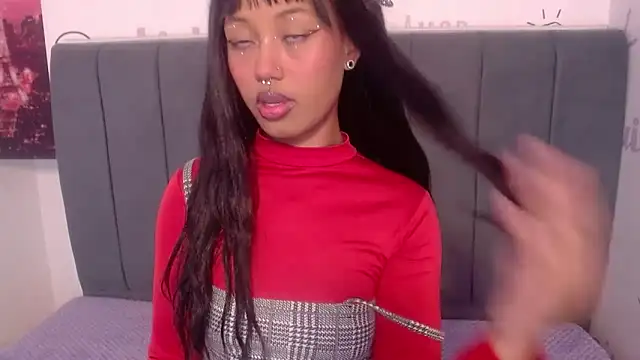 Snapshot of SachaBratz chatting on 5, 2, 2026 SachaBratz online show from 5, 2, 2026