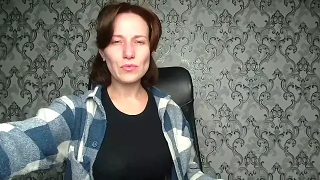 Kelly Kisss online show from 21, 12, 2025