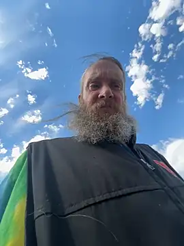 Snapshot of eager1975 chatting on 26, 3, 2026 eager1975 online show from 26, 3, 2026