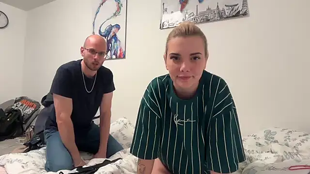 Snapshot of Foxy_Bite chatting on 5, 11, 2025 Foxy Bite online show from 5, 11, 2025