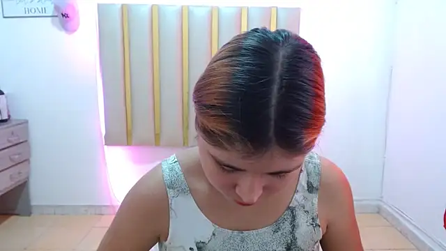 keilicita tonny 18 online show from 19, 12, 2025