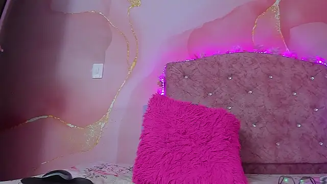 violet taylor  online show from 21, 2, 2026