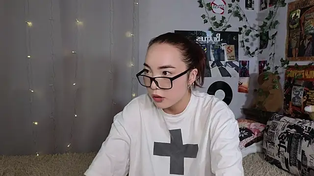 OdetteBiddy online show from 23, 11, 2025