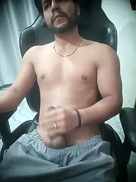 Kartikkartik8595 online show from 11, 4, 2026