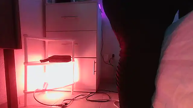 SatiroyNinfa online show from 25, 3, 2026