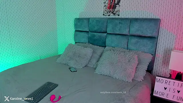 karoliine jones online show from 15, 12, 2025