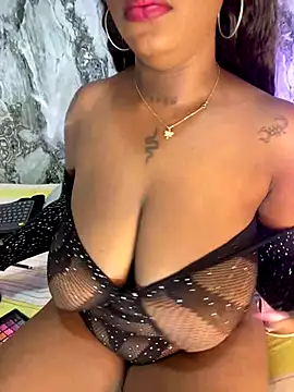 MiiaaCollinss online show from 9, 10, 2025