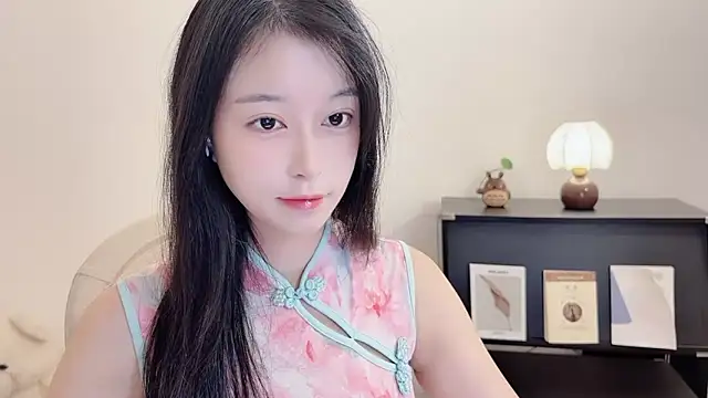 Onechestnut online show from 16, 10, 2025