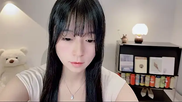 Snapshot of Onechestnut chatting on 27, 6, 2026 Onechestnut online show from 27, 6, 2026