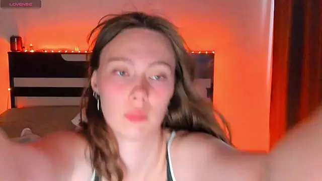 LolaMeddisson online show from 22, 7, 2026