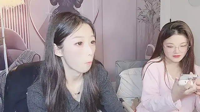 jiangjiang caicai online show from 9, 11, 2025