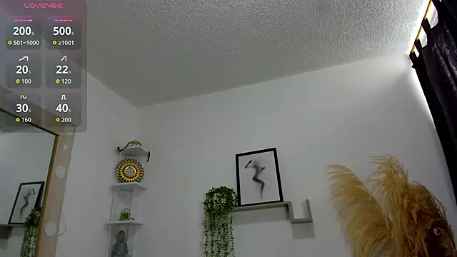 Snapshot of Samanta_Monroe chatting on 12, 9, 2025 Samanta Monroe online show from 12, 9, 2025