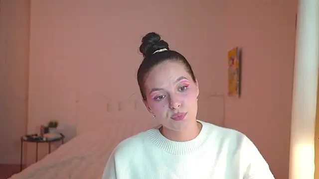 EwelynScott online show from 4, 10, 2025