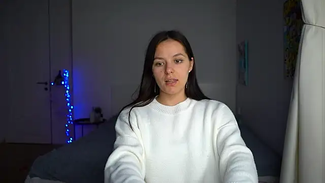 EwelynScott online show from 5, 12, 2025