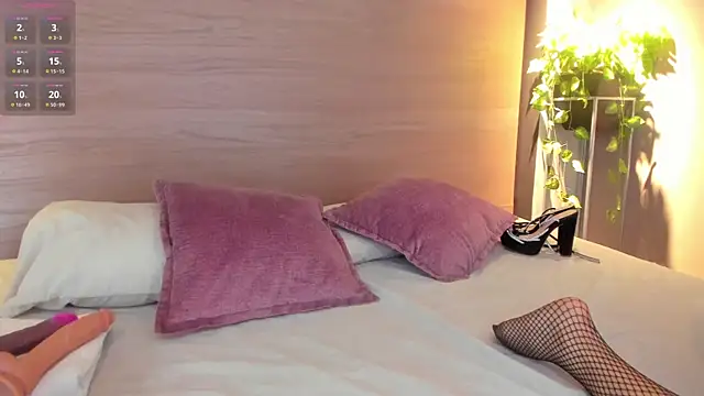 alexamonroe  online show from 8, 4, 2026