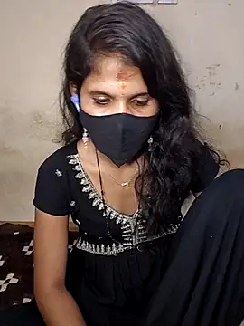 Snapshot of ranisanthutelugu chatting on 26, 9, 2025 ranisanthutelugu online show from 26, 9, 2025