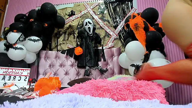 Mindy 19 online show from 28, 10, 2025