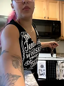 babykalirose online show from 4, 10, 2025