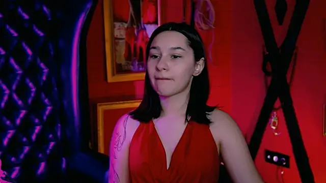 KimClarks  online show from 31, 10, 2025