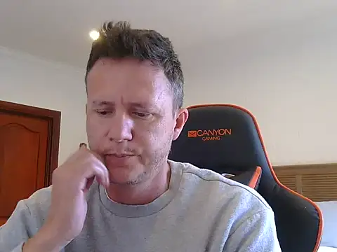 TroyDieselXXX online show from 10, 4, 2026