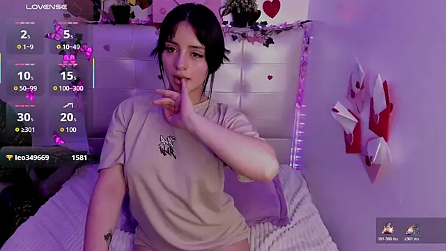 Anna Blade  online show from 21, 2, 2026