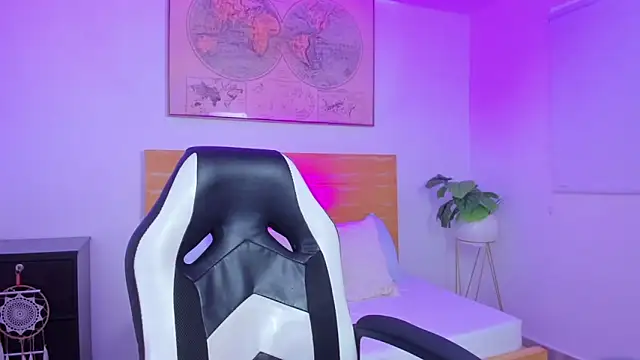 kitty sweeety  online show from 11, 2, 2026