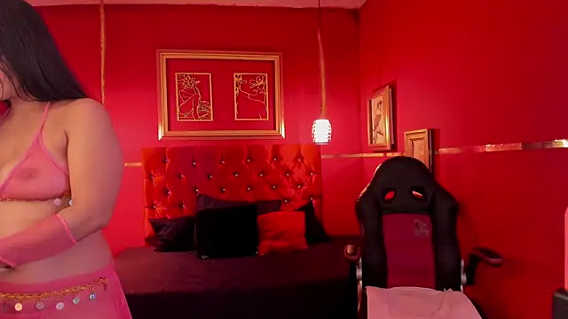 Snapshot of Anissa_Ali chatting on 14, 11, 2025 Anissa Ali online show from 14, 11, 2025