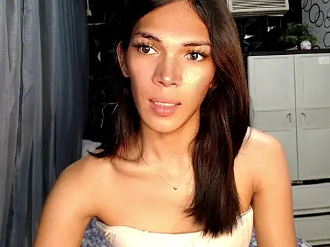 ladyhotcuming online show from 27, 5, 2026