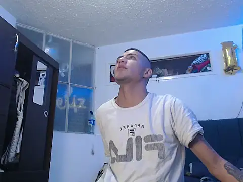 man porn13 online show from 30, 10, 2025