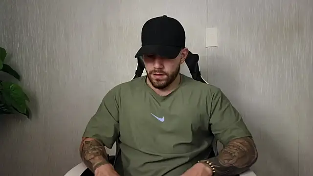 Ades Lowe online show from 24, 10, 2025