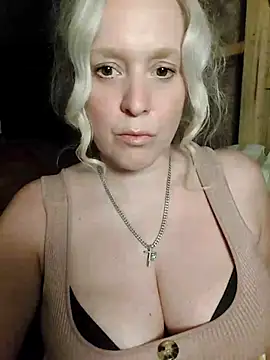 Bouncy-Bella28X online show from 14, 9, 2025