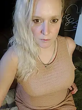 Bouncy-Bella28X online show from 23, 10, 2025