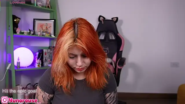 YunoRose  online show from 10, 10, 2025