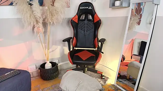 DivaFlamme online show from 30, 3, 2026