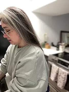 Alix Valentine online show from 26, 9, 2025