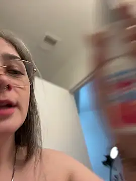 Alix Valentine online show from 8, 2, 2026