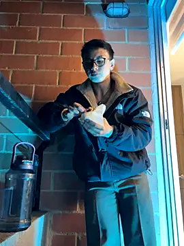 Snapshot of DeusbelliS chatting on 28, 9, 2025 DeusbelliS online show from 28, 9, 2025