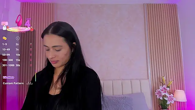Snapshot of ZOEBARLOWE chatting on 1, 10, 2025 ZOEBARLOWE online show from 1, 10, 2025
